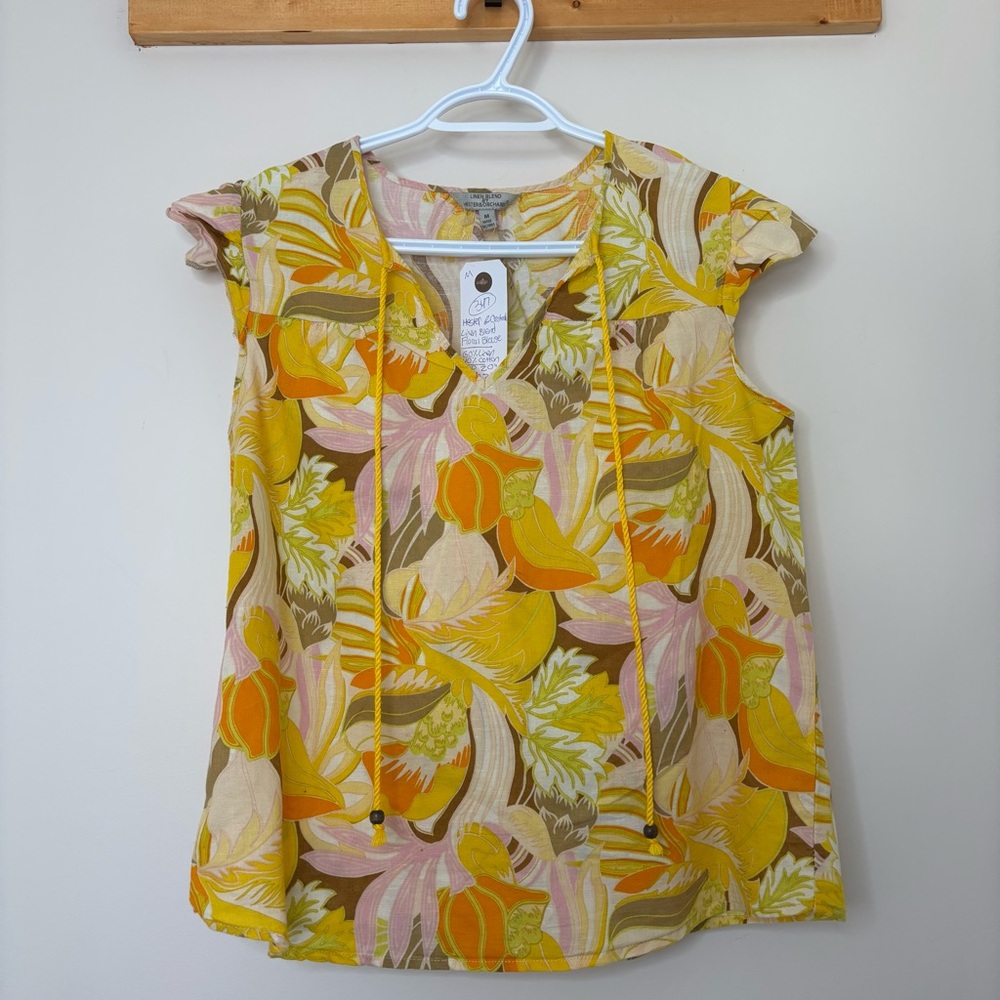 💛#347 Hester & Orchard Linen Blend Floral Top